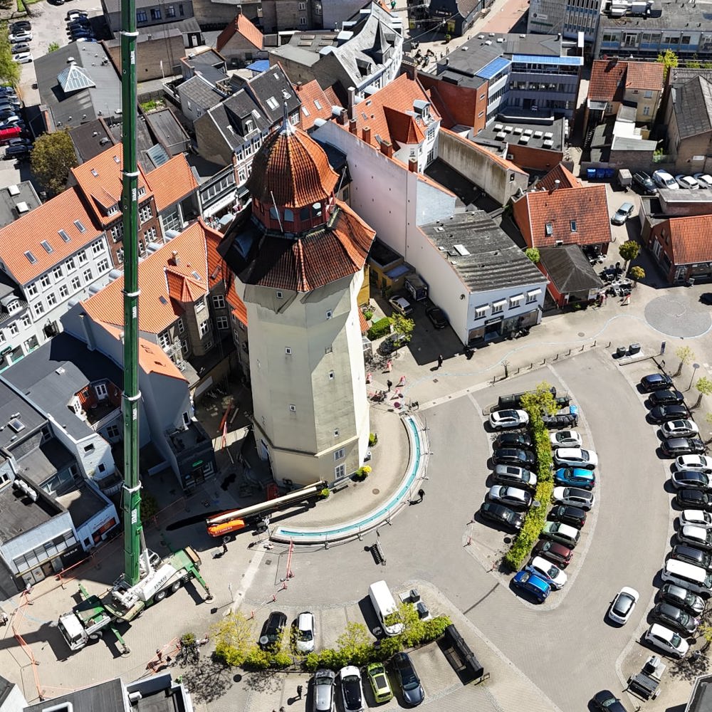 Birdie mobilkran på opgave i Hollands Gård